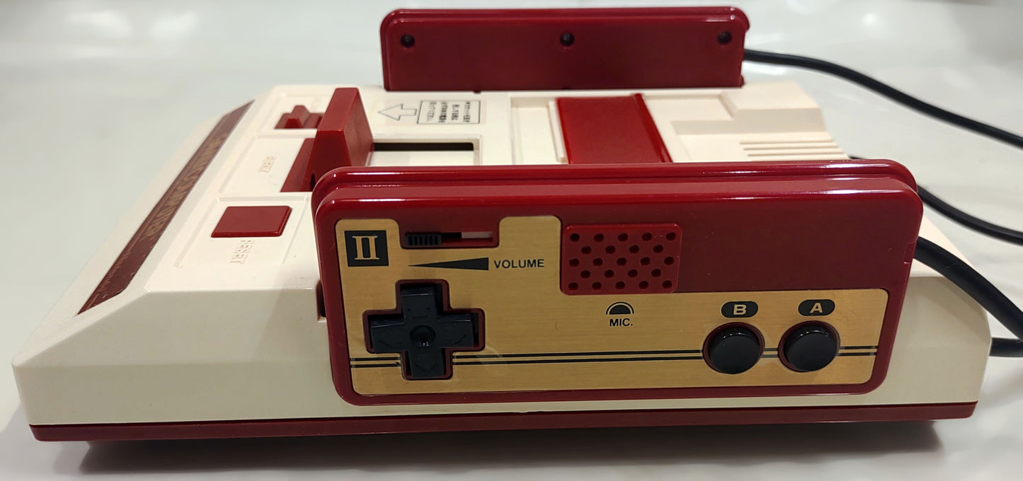Famicom / Family Computer - Primeiro modelo clássico - FRETE GRÁTIS!